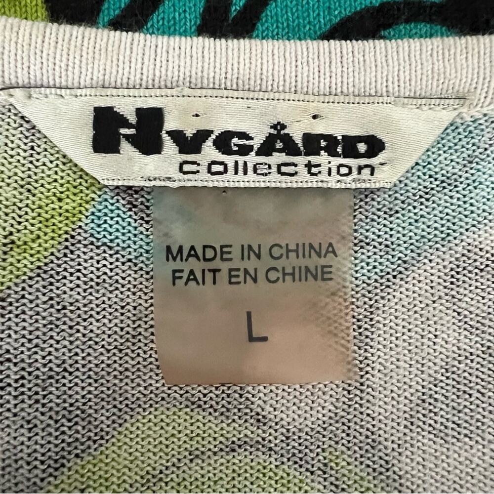 Nygard Floral Spring Lightweight Pullover V Neck Blouse | Women's Size Large - Picture 4 of 8